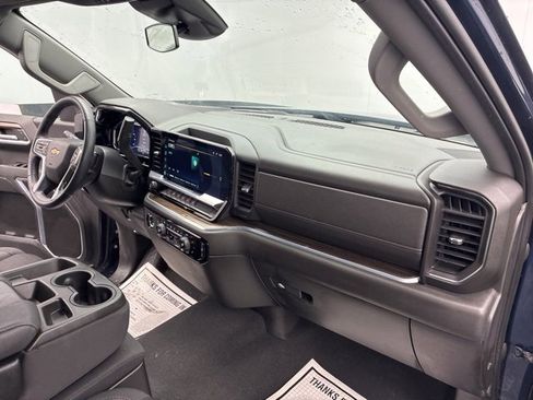 Used 2022 Chevrolet Silverado 1500 LT image 16