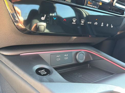 New 2026 Nissan Sentra SV w/ SV Convenience Package FWD image 27