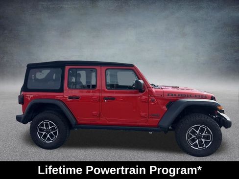 Used 2024 Jeep Wrangler Unlimited Rubicon w/ Convenience Group AWD/4WD image 7