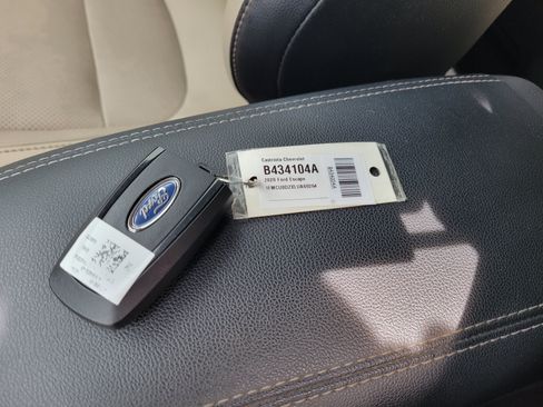 Used 2020 Ford Escape Titanium FWD image 46