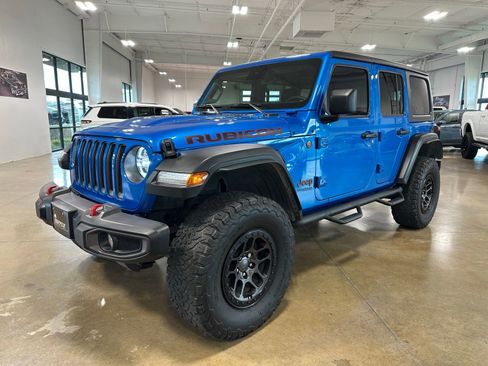 Used 2021 Jeep Wrangler Unlimited Rubicon w/ Xtreme Recon 35" Tire Package AWD/4WD image 3