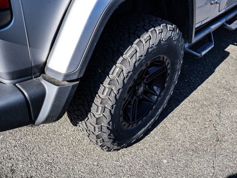 Used 2021 Jeep Wrangler Unlimited Rubicon w/ Cold Weather Group image 39