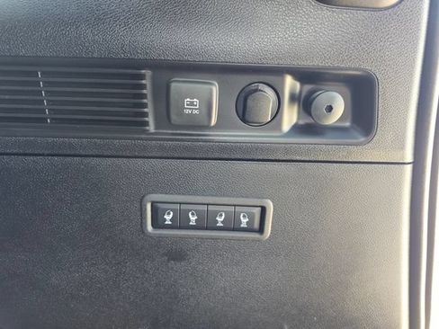 Used 2024 Jeep Wagoneer Series III w/ Premium Group I AWD/4WD image 14