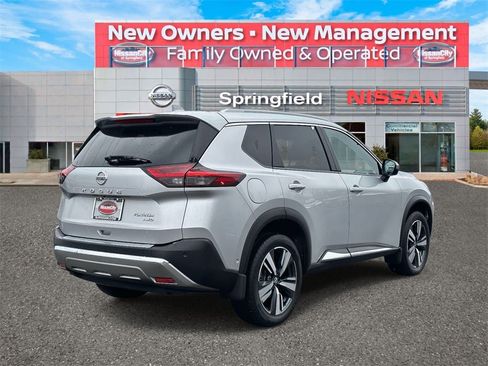 Certified 2021 Nissan Rogue Platinum image 5