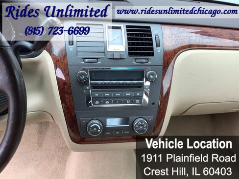 Used 2007 Cadillac DTS Luxury I w/ Trunk Convenience Package FWD image 15