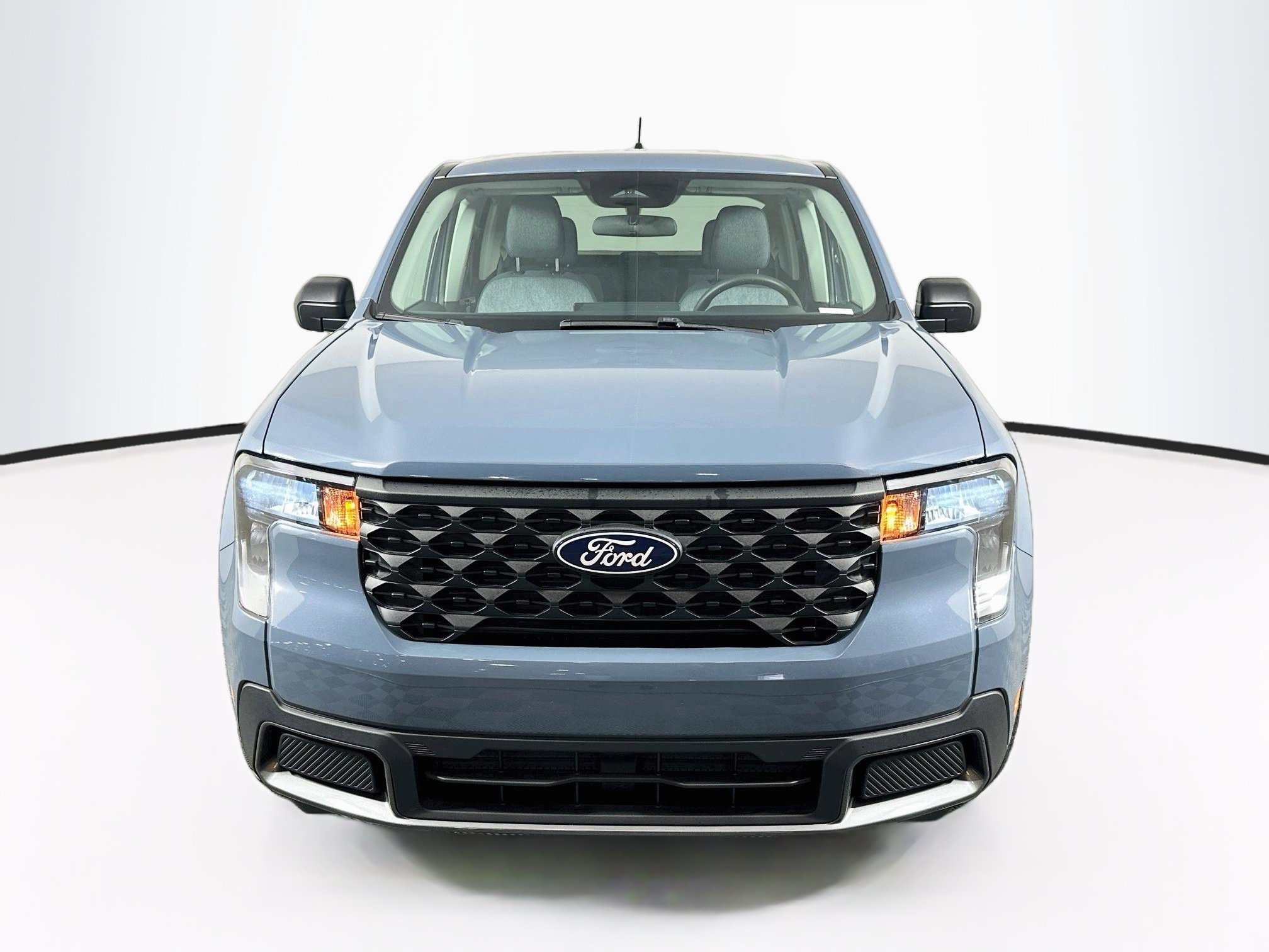 Used 2025 Ford Maverick XLT FWD image 2