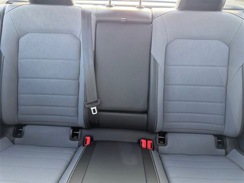 Used 2025 Volkswagen Jetta SE image 16