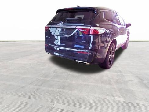Used 2024 Buick Enclave Essence w/ Experience Buick Package FWD image 8