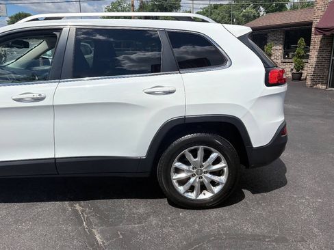 Used 2014 Jeep Cherokee Limited AWD/4WD image 11