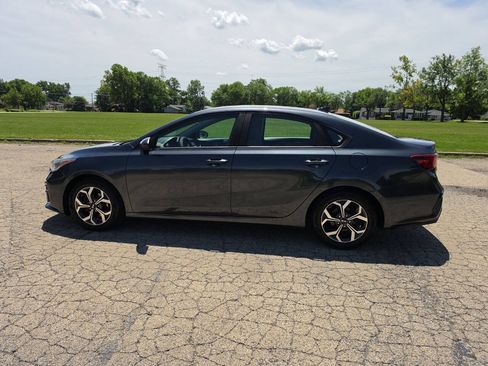 Used 2019 Kia Forte LXS FWD image 8