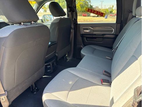 Used 2022 RAM 2500 Big Horn AWD/4WD image 18