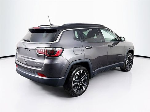 Used 2022 Jeep Compass Limited AWD/4WD image 7