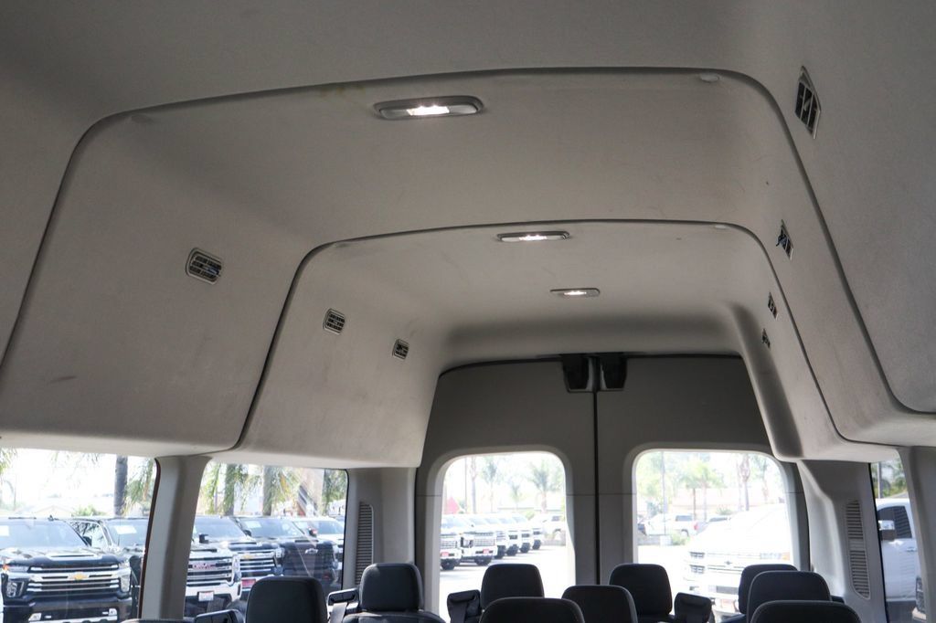 Used 2023 Ford Transit 350 XLT RWD image 32