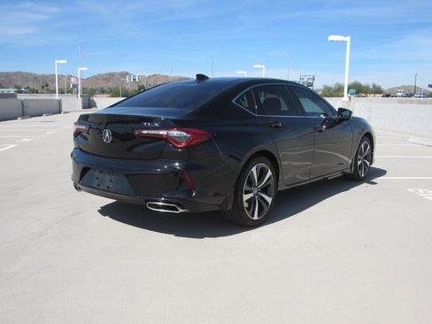 Certified 2025 Acura TLX w/ Technology Package image 5