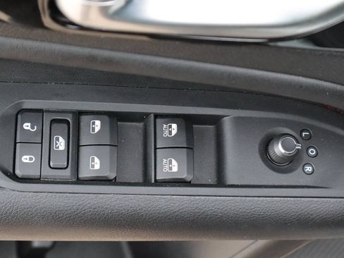 Used 2026 Jeep Compass Trailhawk AWD/4WD image 15