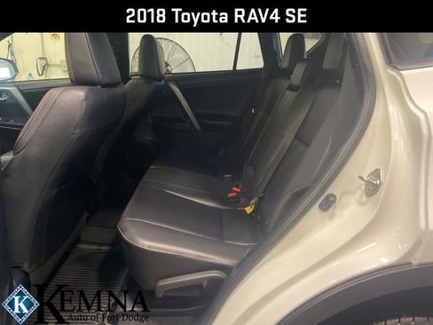Used 2018 Toyota RAV4 SE image 25