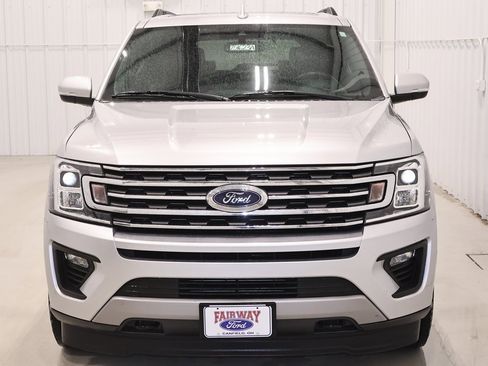 Certified 2019 Ford Expedition XLT w/ Equipment Group 202A image 4