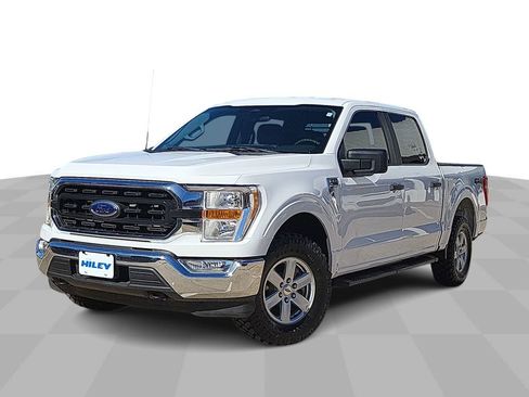 Used 2021 Ford F150 XLT w/ Trailer Tow Package image 4