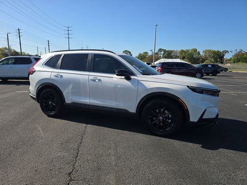 Certified 2025 Honda CR-V Sport image 2