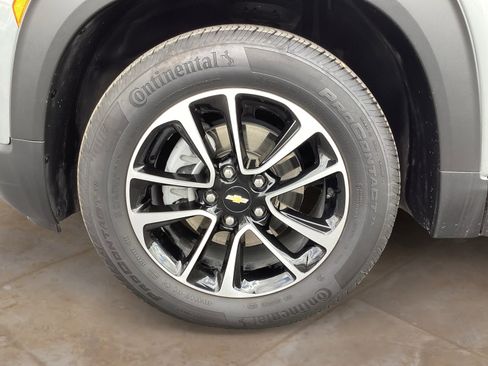 Used 2026 Chevrolet TrailBlazer LT w/ Convenience Package FWD image 29