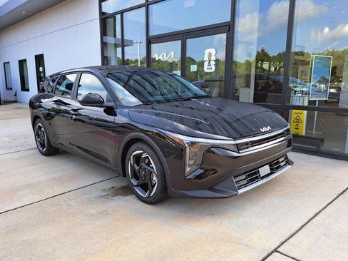 New 2026 Kia K4 GT-Line Turbo FWD image 3
