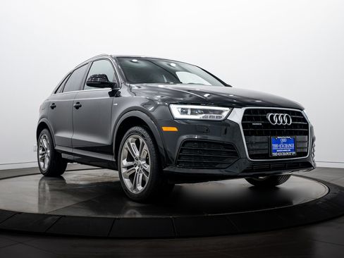 Used 2017 Audi Q3 2.0T Prestige w/ Prestige Package AWD/4WD image 1