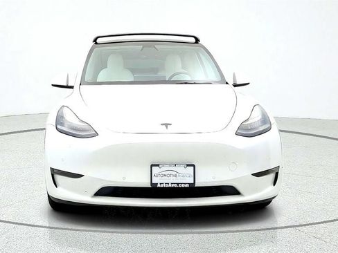 Used 2021 Tesla Model Y Long Range AWD/4WD image 2
