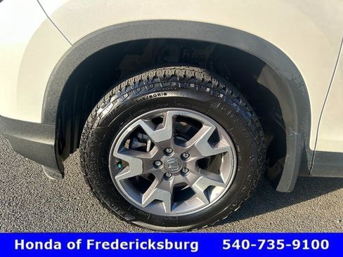 Certified 2023 Honda Passport TrailSport image 37
