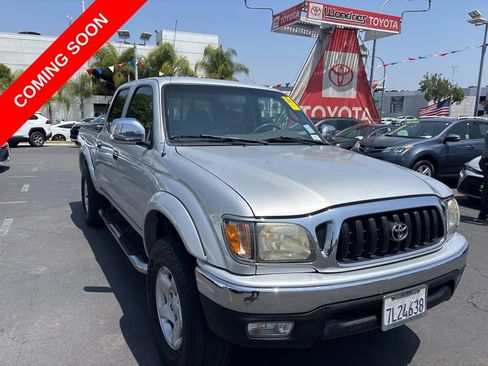 Used 2004 Toyota Tacoma PreRunner RWD image 1