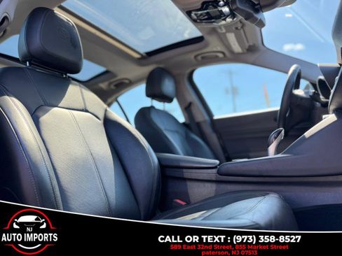 Used 2019 Alfa Romeo Giulia AWD image 19