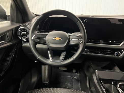 Certified 2025 Chevrolet Equinox LT image 18