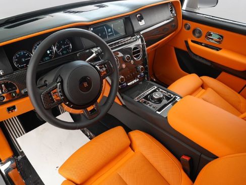 Certified 2023 Rolls-Royce Cullinan Black Badge w/ Driver's Package AWD/4WD image 16