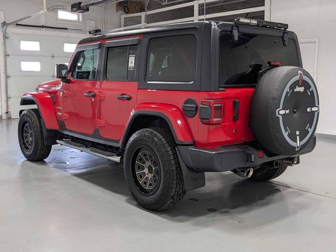 Used 2019 Jeep Wrangler Unlimited Sahara AWD/4WD image 10