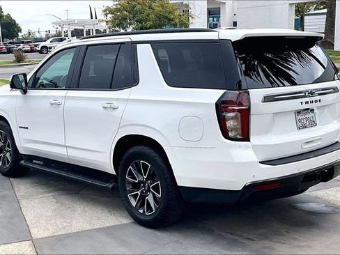 Used 2021 Chevrolet Tahoe Z71 w/ Z71 Off-Road Package AWD/4WD image 12