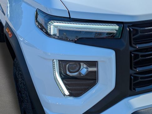 New 2026 GMC Canyon Elevation w/ Convenience Package image 4