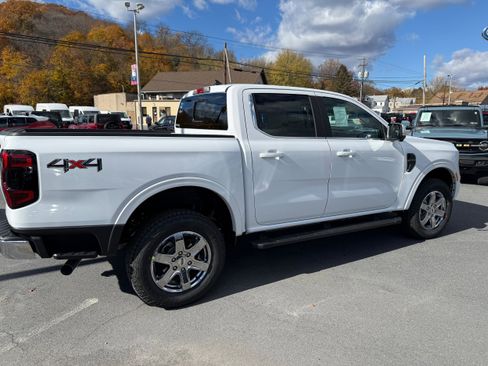 New 2025 Ford Ranger Lariat w/ Chrome Accent Package image 3