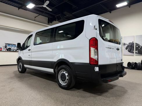 Used 2019 Ford Transit 150 XL RWD image 7