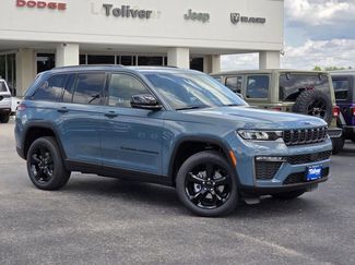 New 2026 Jeep Grand Cherokee Limited w/ Limited Altitude Package AWD/4WD video 2