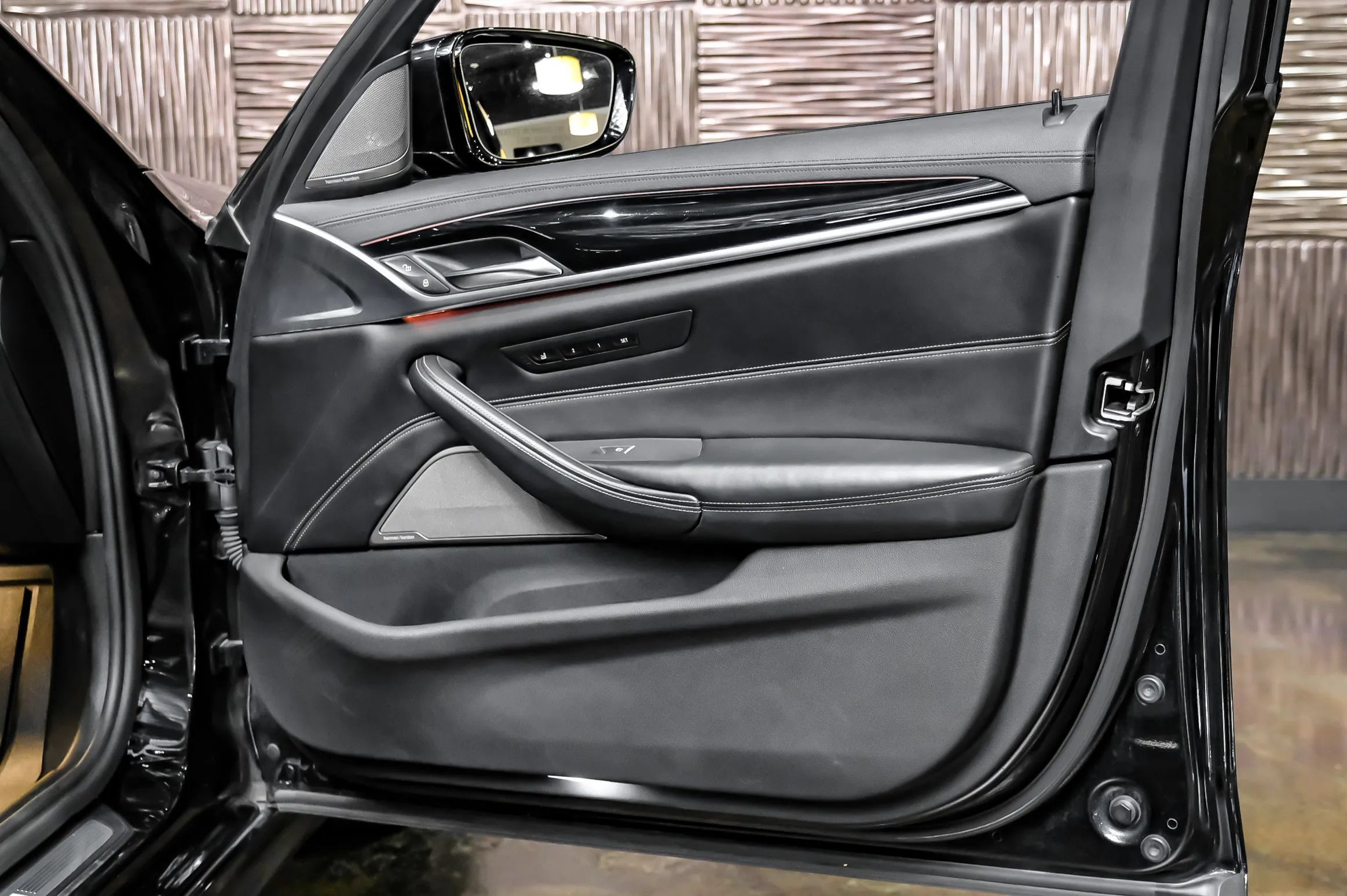Used 2017 BMW 540i RWD image 46