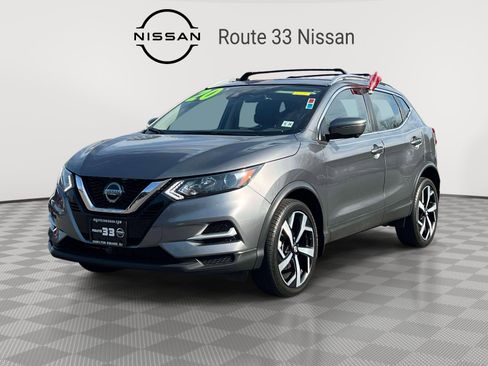 Used 2020 Nissan Rogue Sport SL AWD/4WD image 2