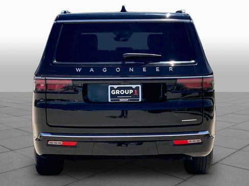 Used 2024 Jeep Wagoneer Series III AWD/4WD image 5