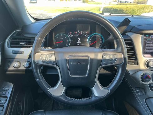 Used 2020 GMC Yukon XL Denali w/ Denali Ultimate Package image 8