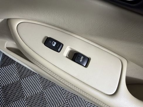 Used 2004 Lexus ES 330 image 34