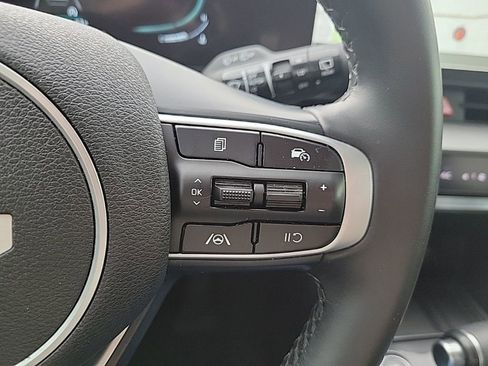 Used 2023 Kia Sportage EX FWD image 25