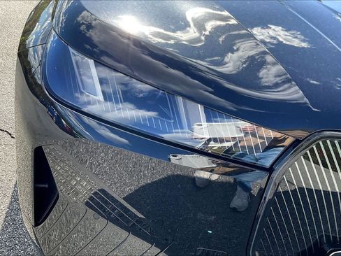 Used 2026 BMW iX xDrive45 image 28