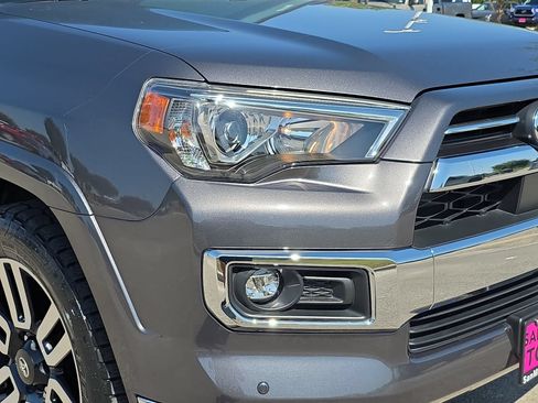 Used 2023 Toyota 4Runner Limited AWD/4WD image 28