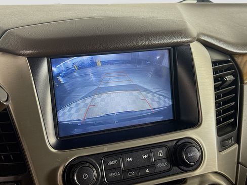 Used 2020 GMC Yukon Denali w/ Enhanced Security Package image 19