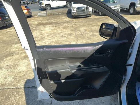 Used 2021 Chevrolet Colorado LT w/ Fleet Safety Package image 11