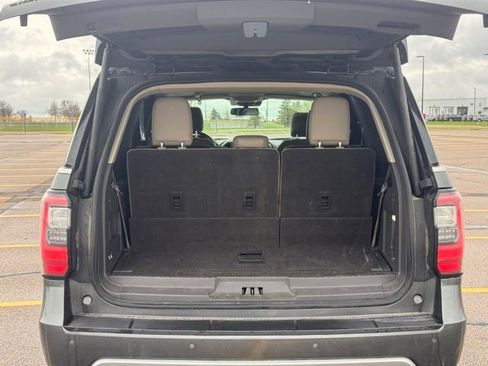 Used 2019 Ford Expedition Limited w/ Equipment Group 302A AWD/4WD image 37