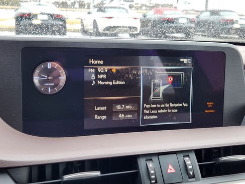 Used 2020 Lexus ES 350 w/ Premium Package image 21